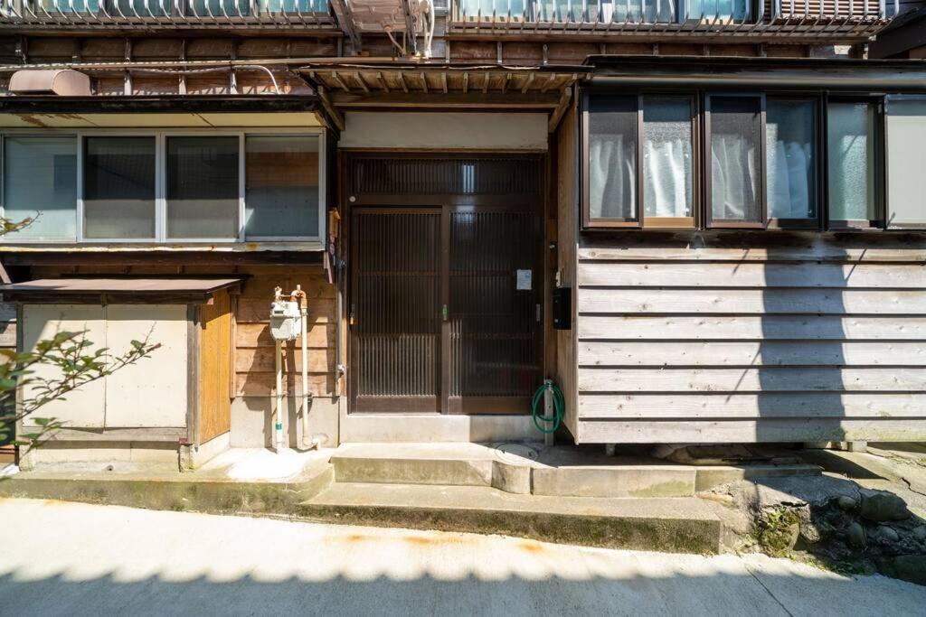 Вілла えのきや小泊 Enokiya Kodomari Itoigawa Екстер'єр фото